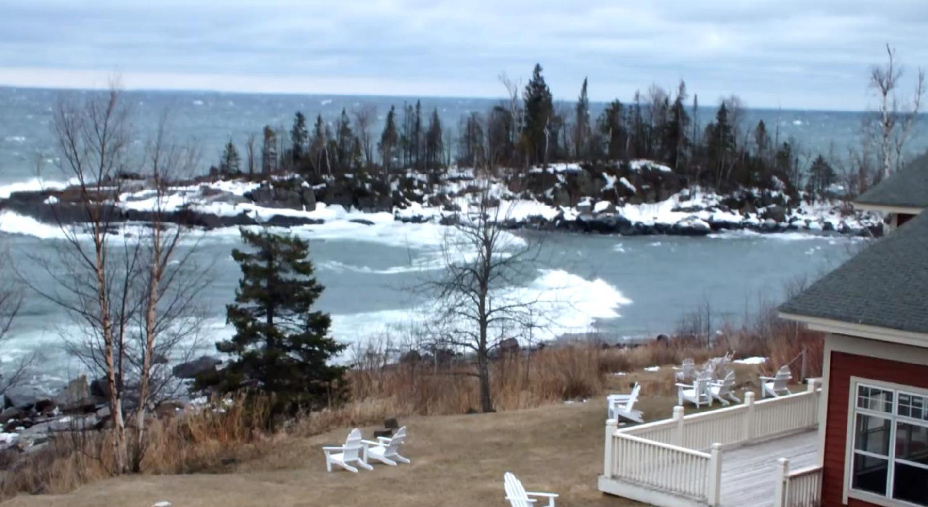 Cove Point Lodge Beaver Bay Exteriör bild